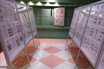 世界最初の切手、日本最初の切手など枚の写真